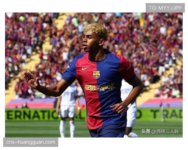 消息：巴萨小将亚马尔在训练中轻微扭伤，出战国家德比成疑